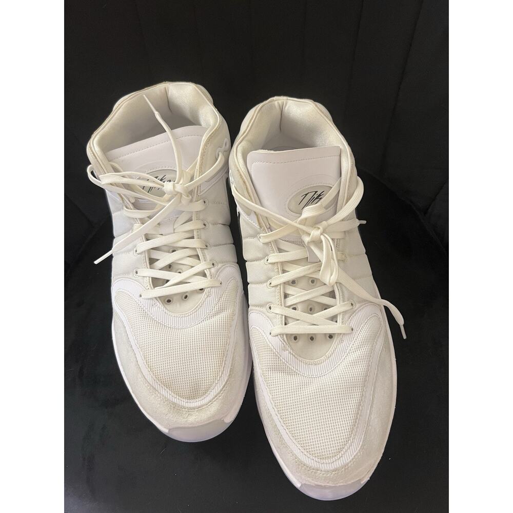 Nike GT Hustle 2 White Men’s Basketball Shoes Size 12 UNRELEASED Color Way